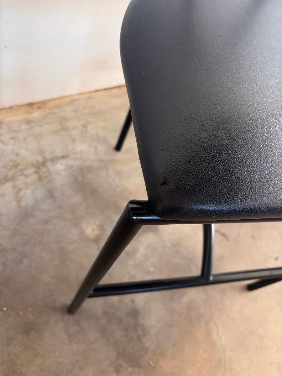 Post-modern Tokyo chair, Rodney Kinsman for Bieffeplast photo 3